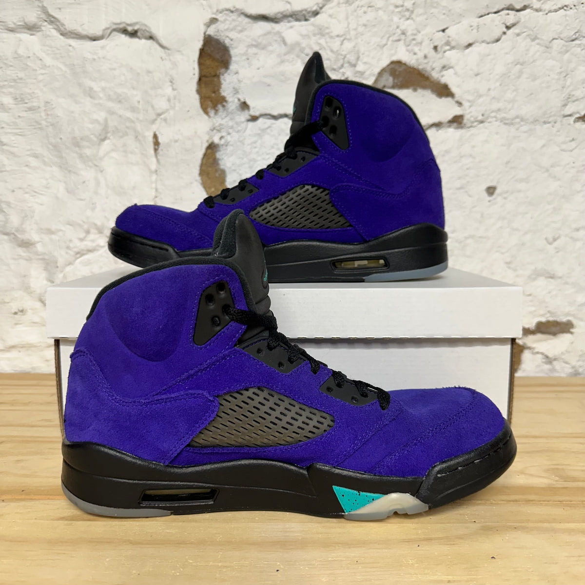 Air Jordan 5 Alternate Grape Sz 9.5