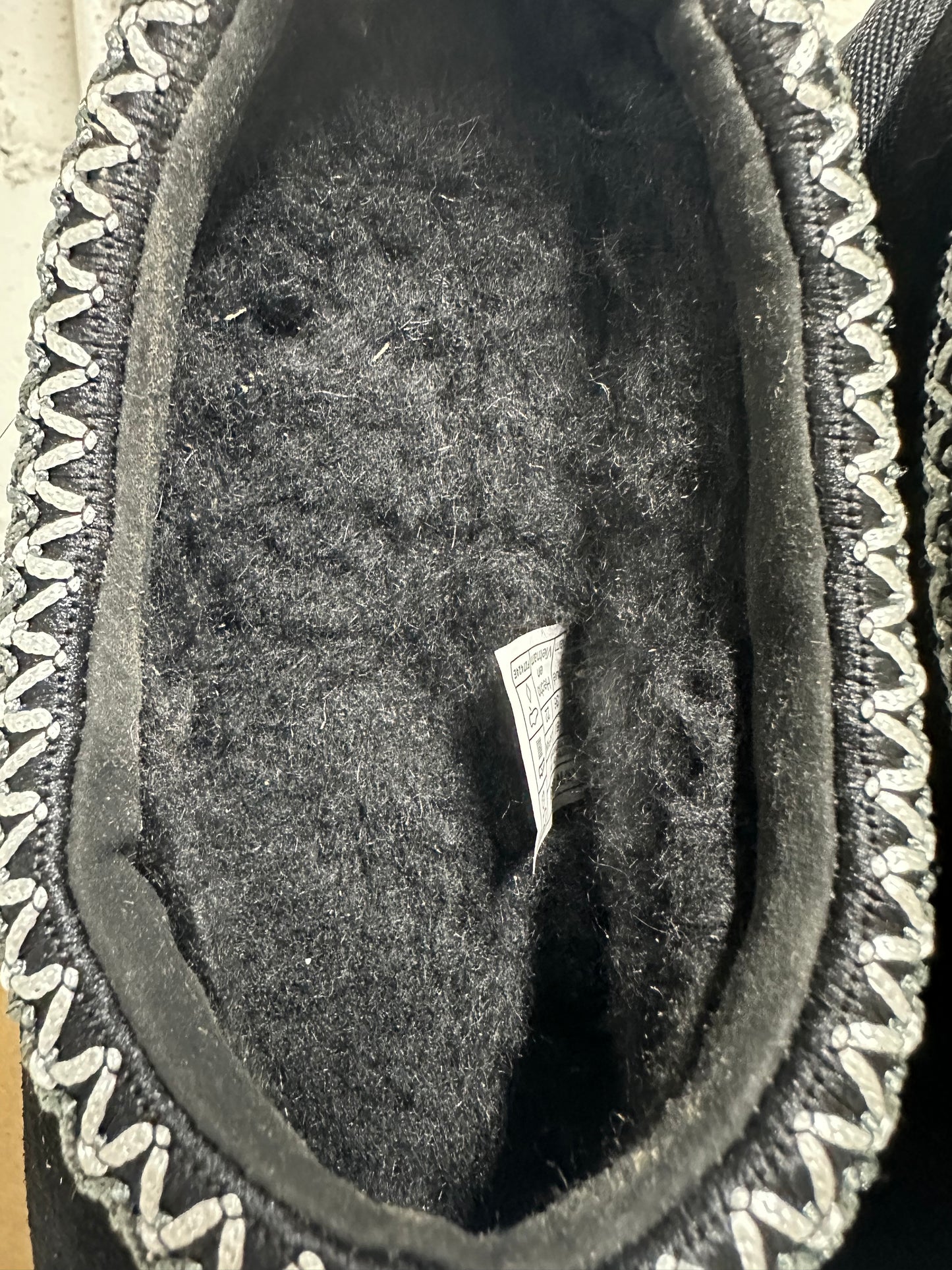 Ugg Tasman Slipper Black Sz 3.5 (5W) DS