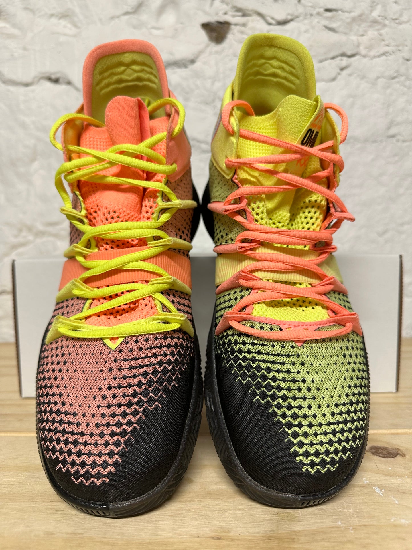 New Balance Omn1s Sunrise Sz 9.5