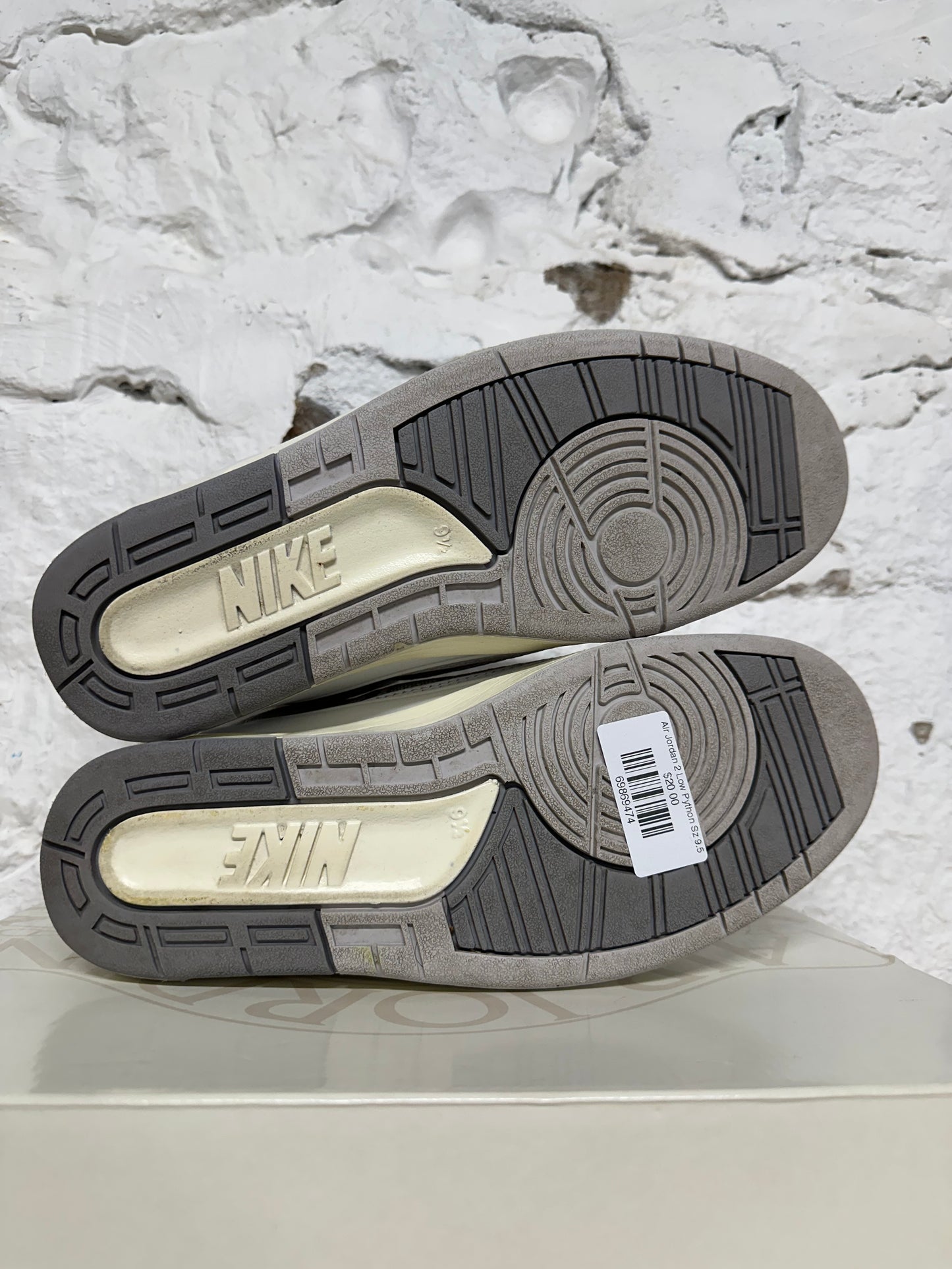 Air Jordan 2 Low Python Sz 9.5