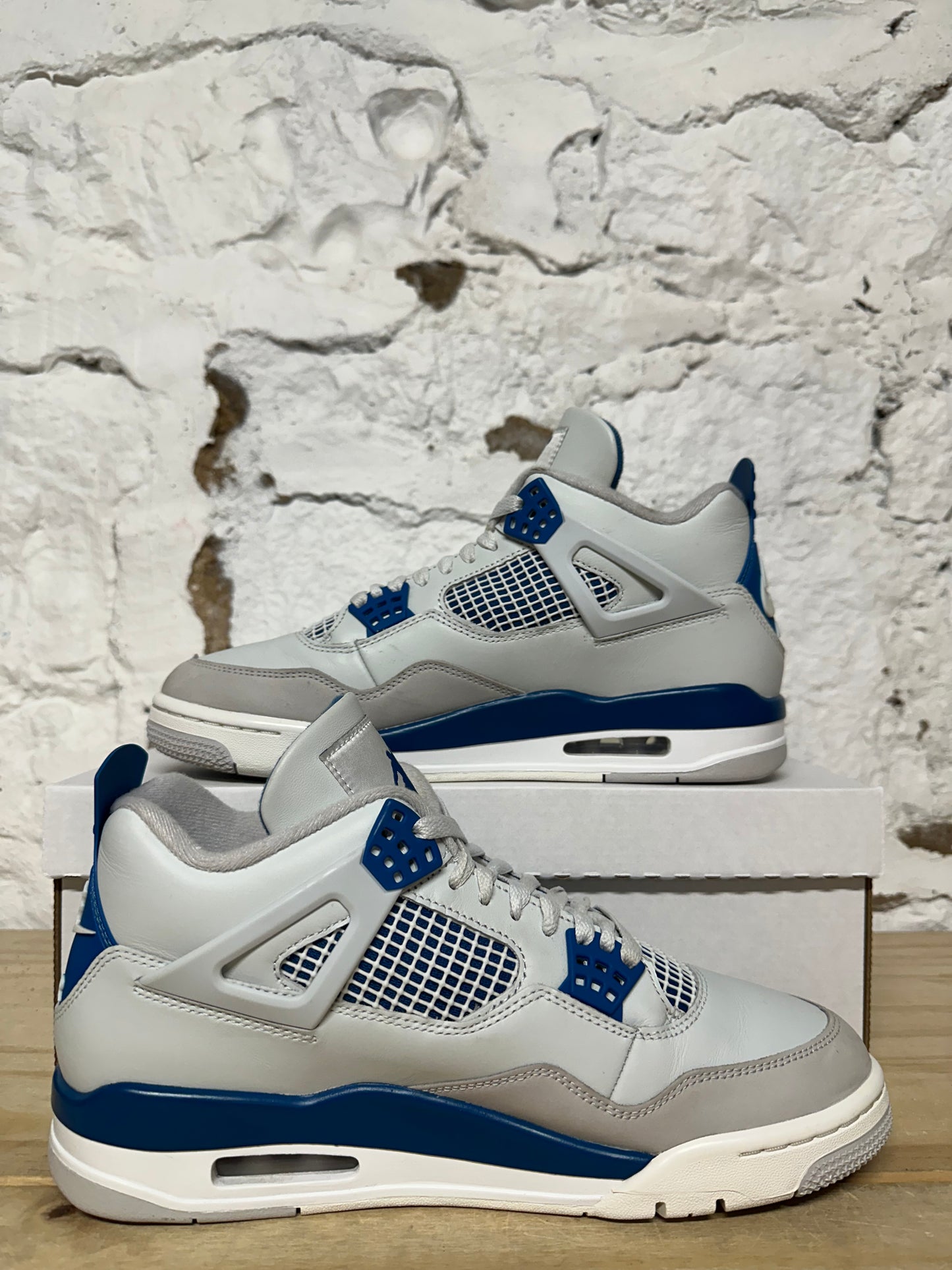 Air Jordan 4 Military Blue Sz 9.5