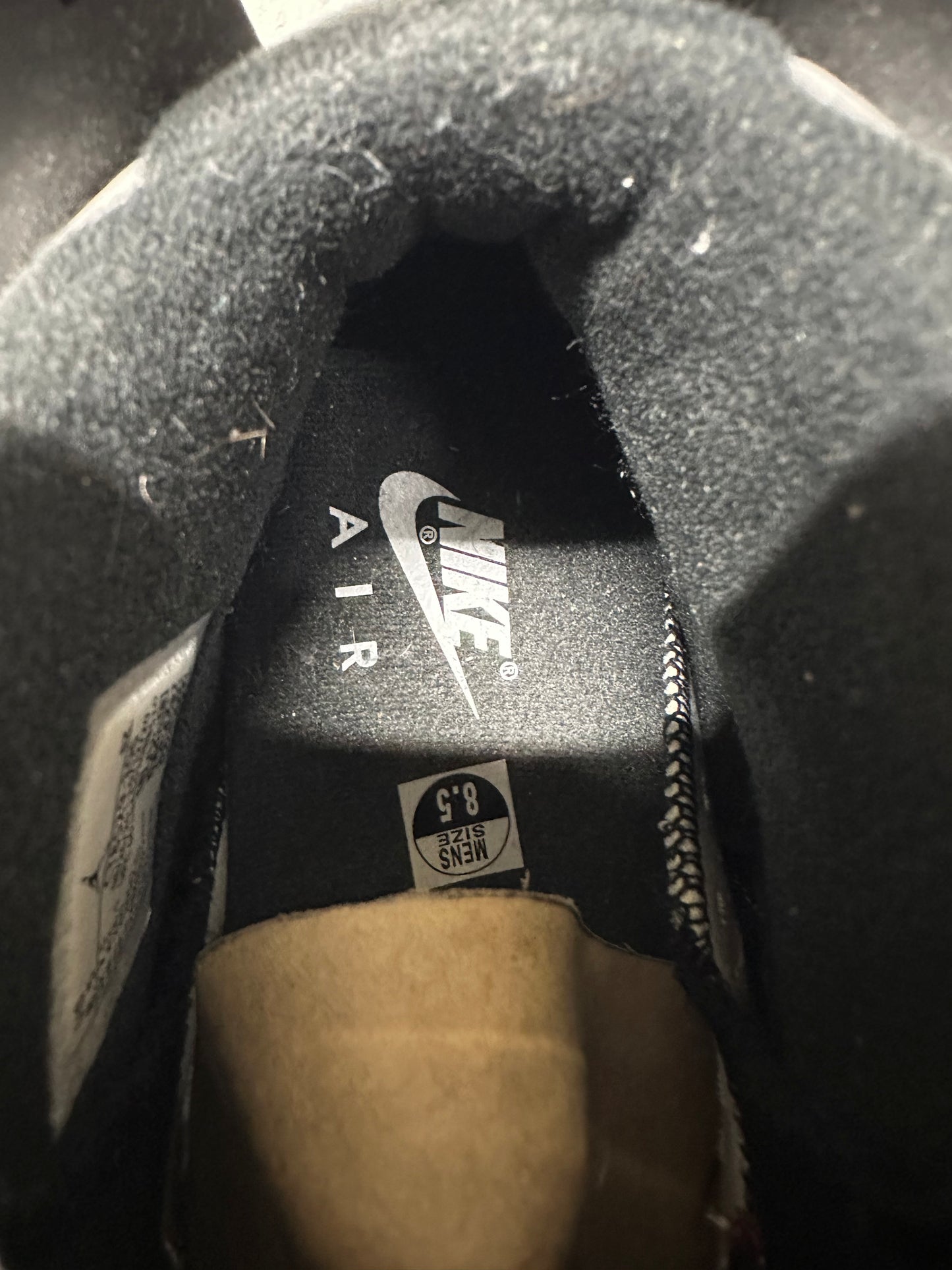 Air Jordan 6 Carmine Sz 8.5