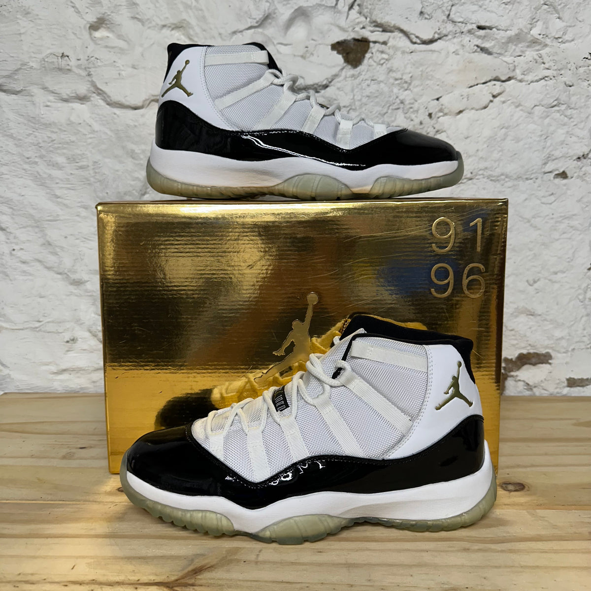 Air Jordan Defining Moments Pack 6/11 Sz 10 DS