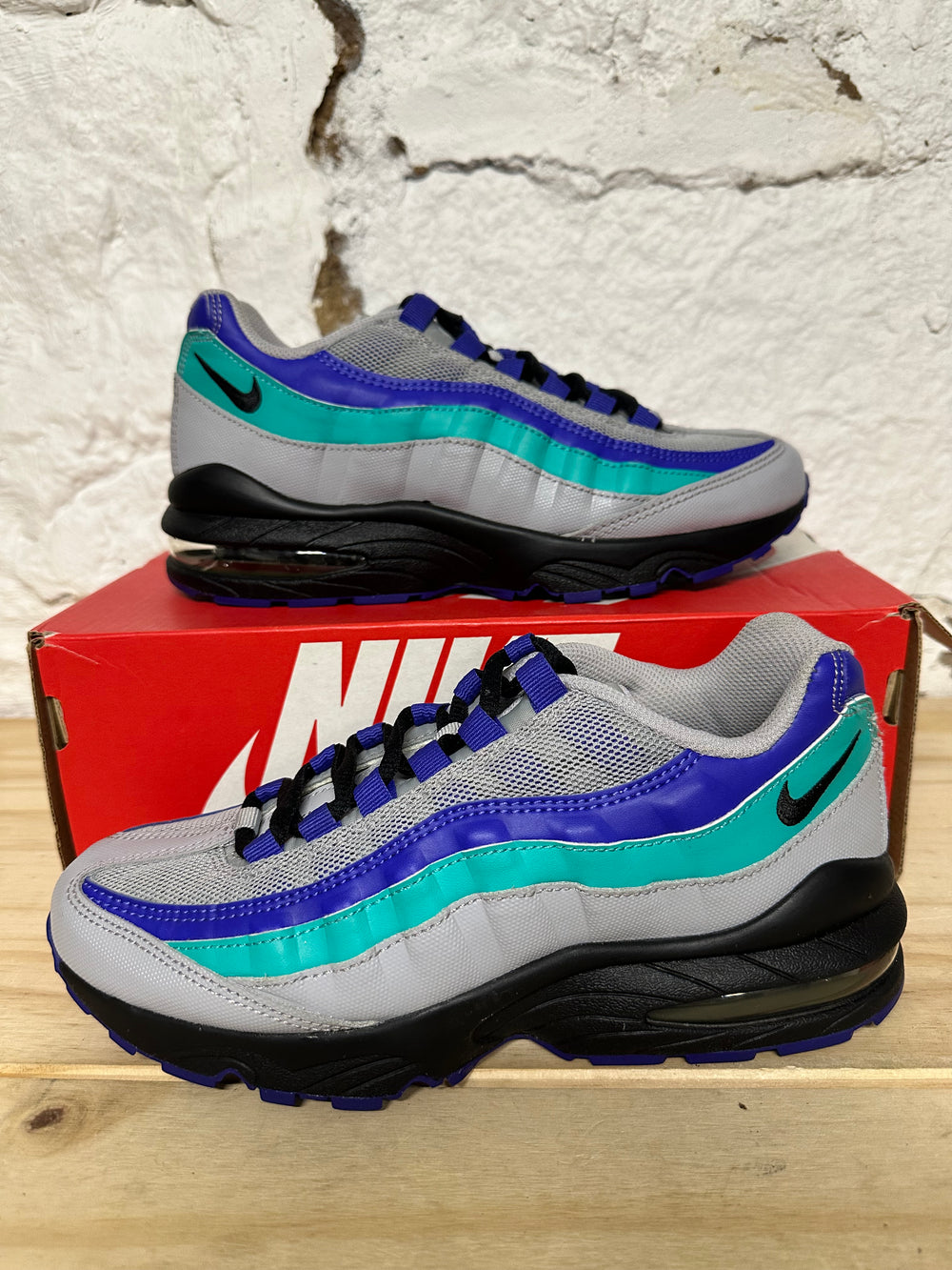 Nike Air Max 95 Indigo Burst Sz 5.5Y
