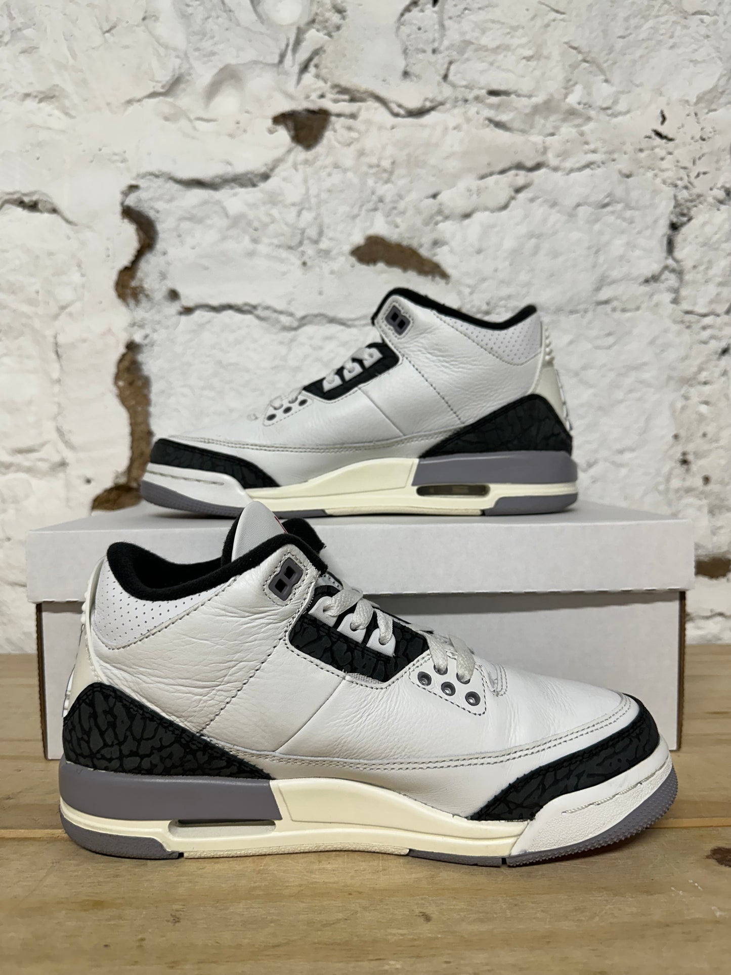 Air Jordan 3 Cement Grey Sz 7Y