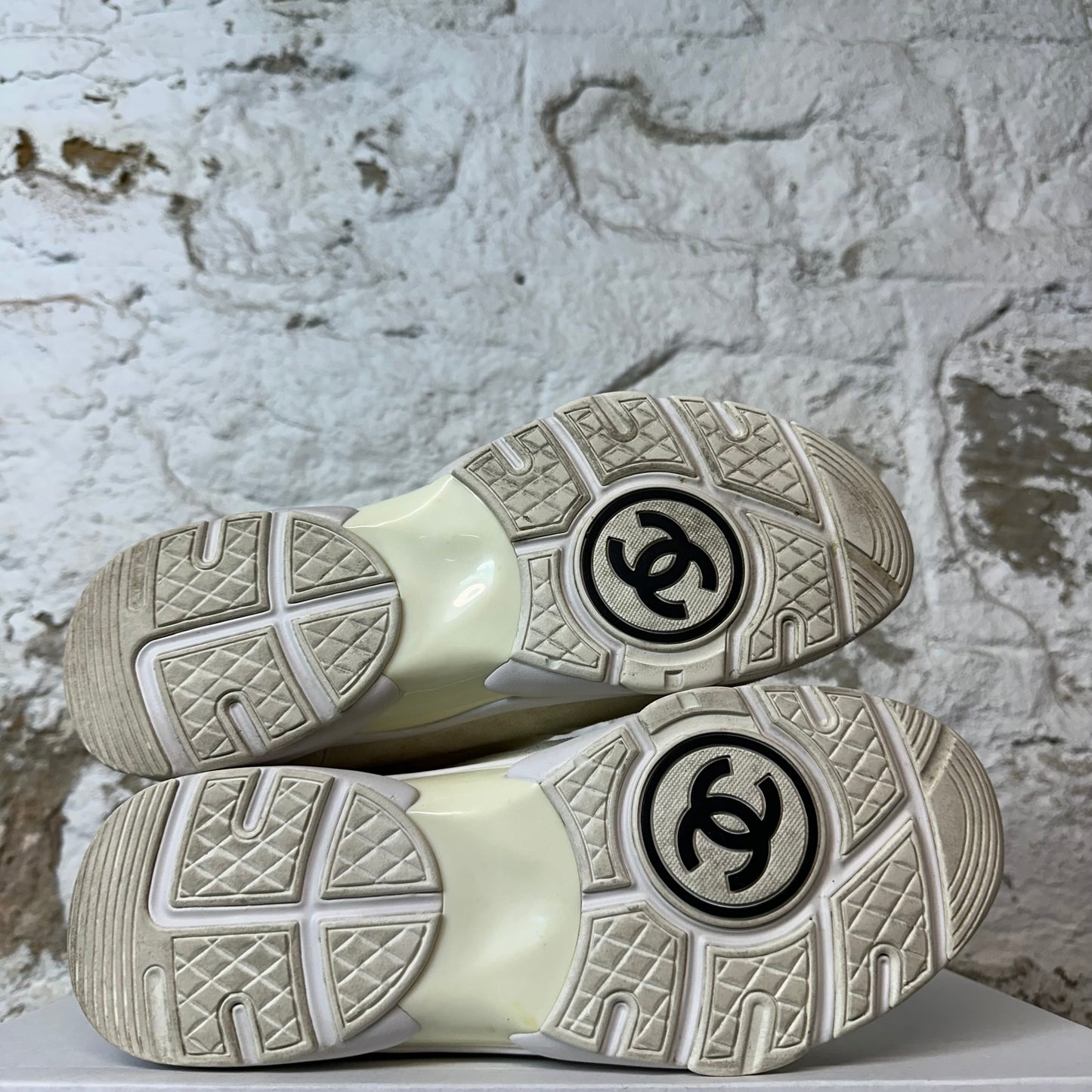 Chanel Cream CC Beige White Sneaker Sz 8 (41)