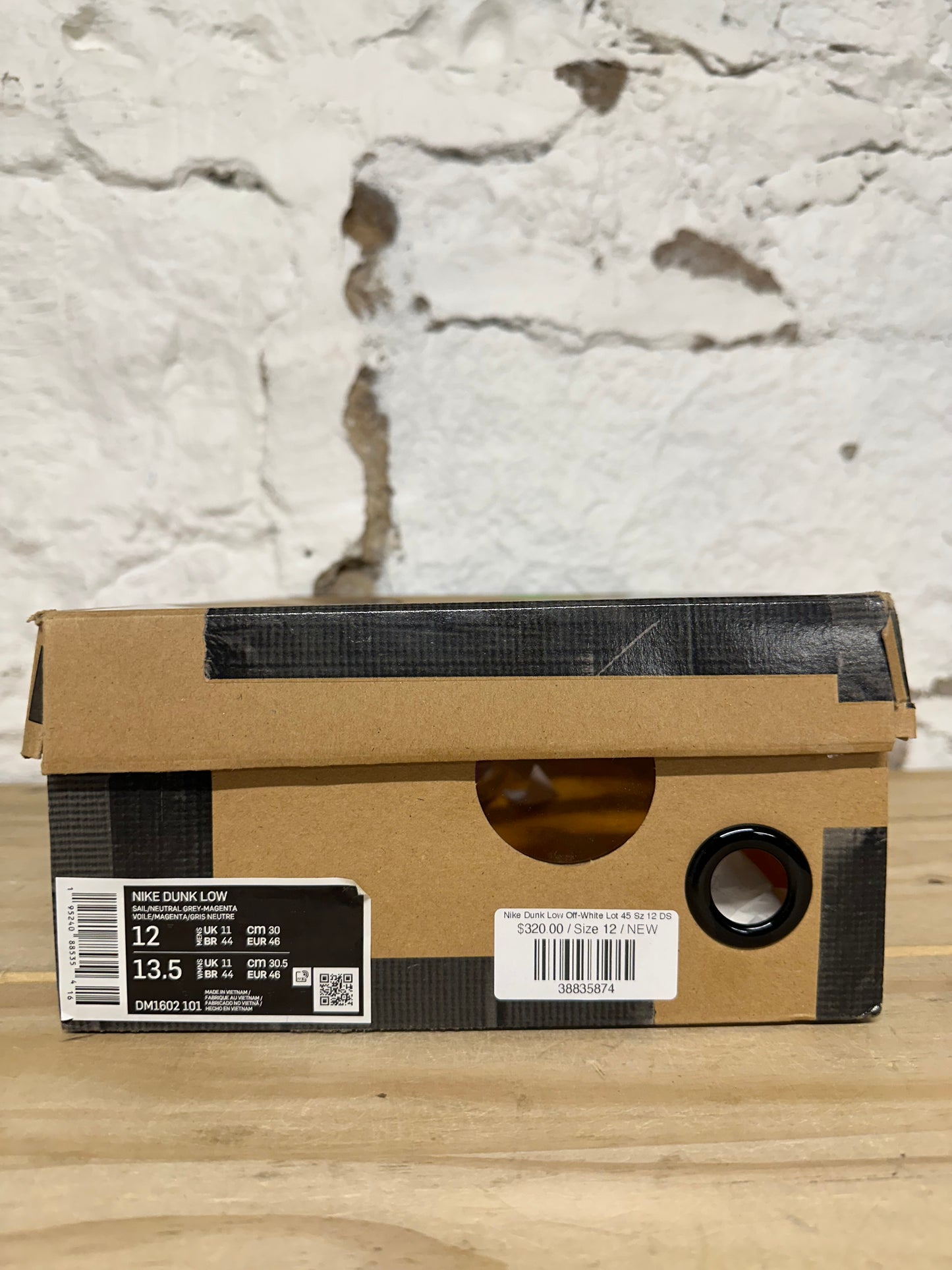 Nike Dunk Low Off-White Lot 45 Sz 12 DS