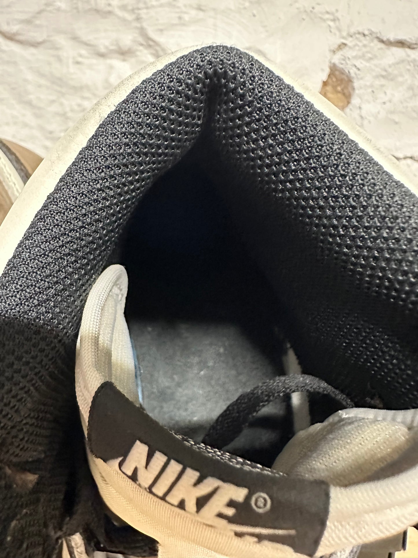 Air Jordan 1 High Dark Mocha Sz 9.5