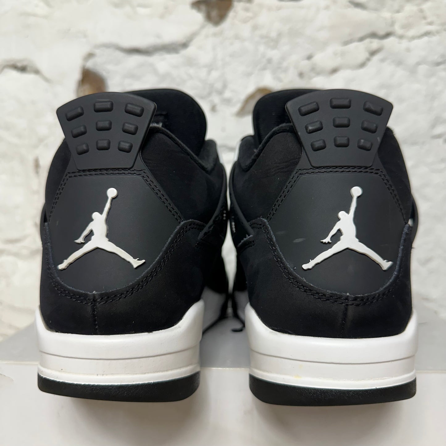 Air Jordan 4 White Thunder Sz 9