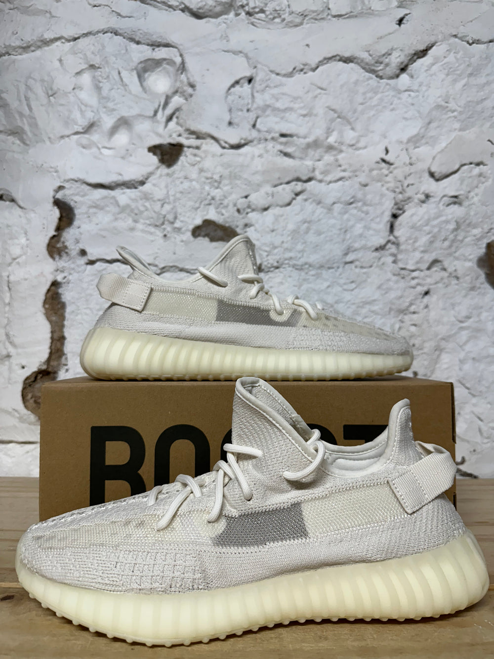 Yeezy 350 V2 Bone White Sz 11 DS