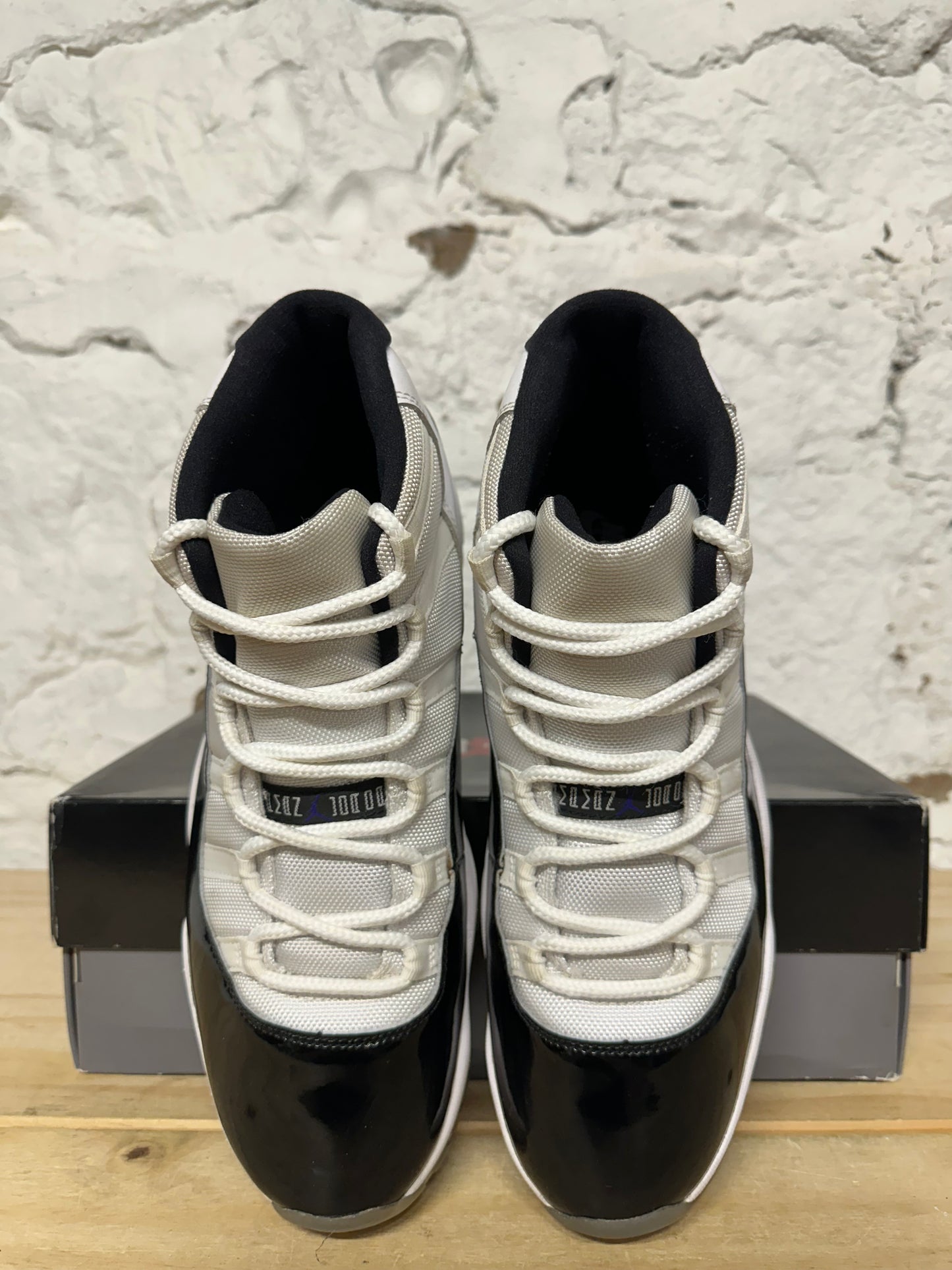 Air Jordan 11 High Concord Sz 12