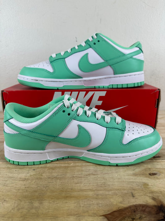 Nike Dunk Low Green Glow Sz 9(10.5W)