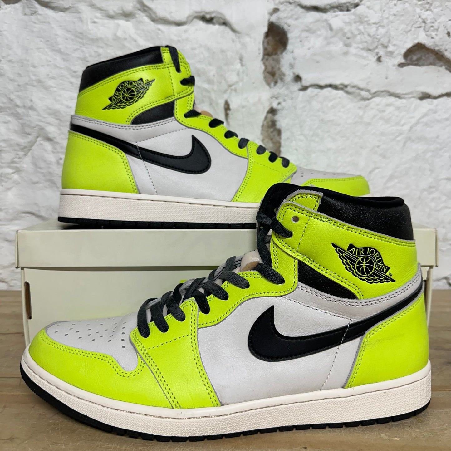 Air Jordan 1 High Visionaire Sz 12.5