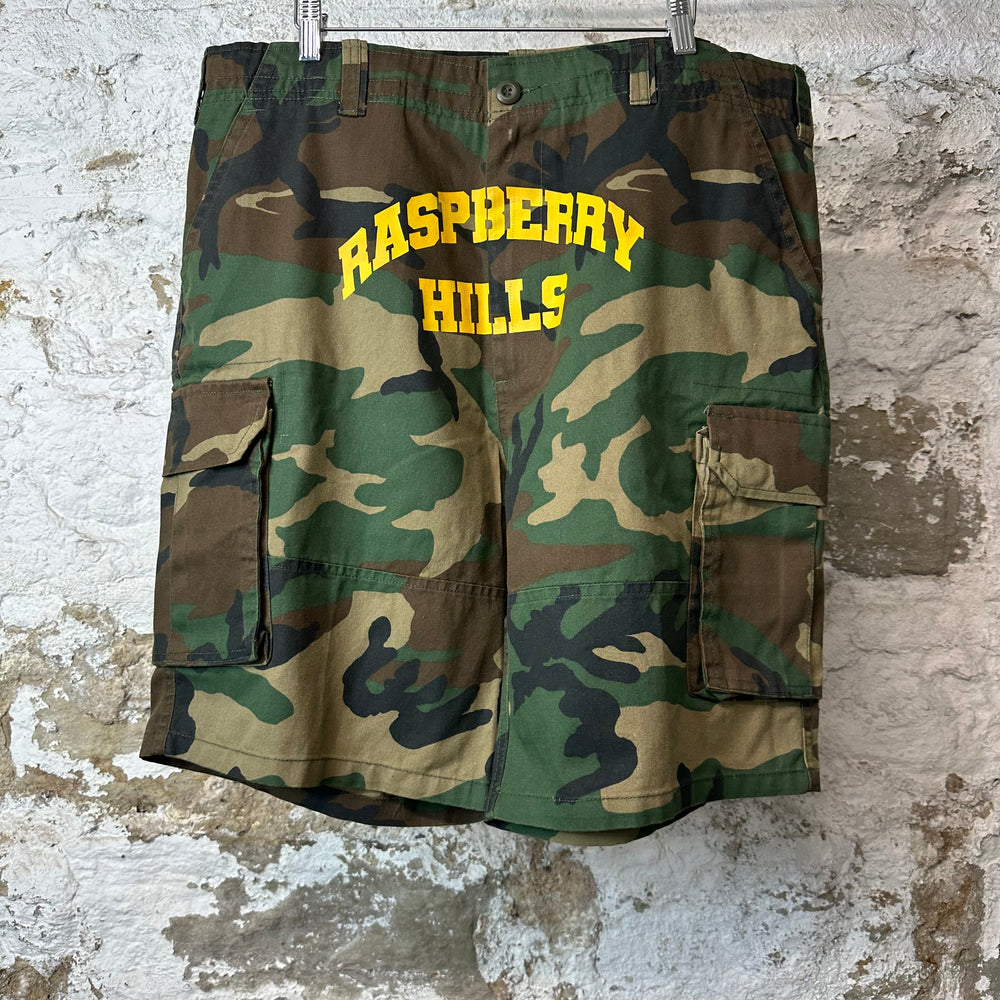 GV Gallery Raspberry Hills Camo Shorts Sz L DS