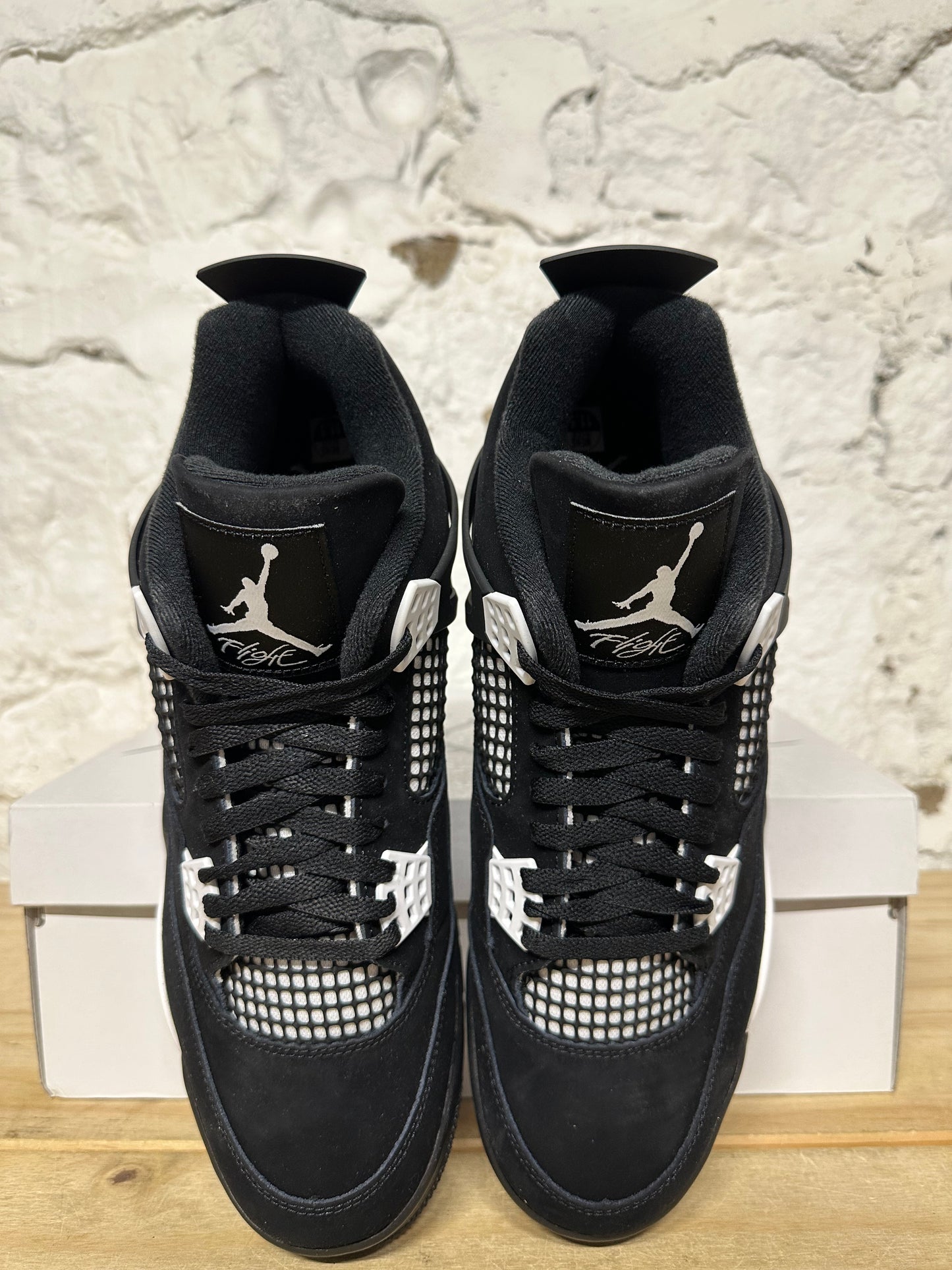 Air Jordan 4 White Thunder Sz 11.5 DS