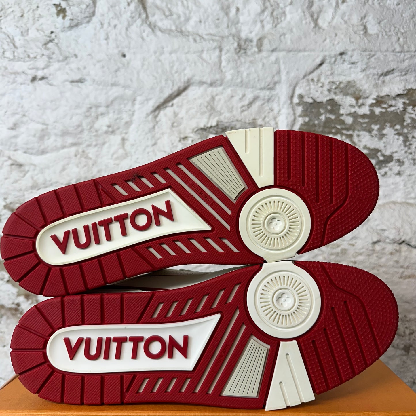 Louis Vuitton White Red Gray Trainer Sz 11.5 (10LV)