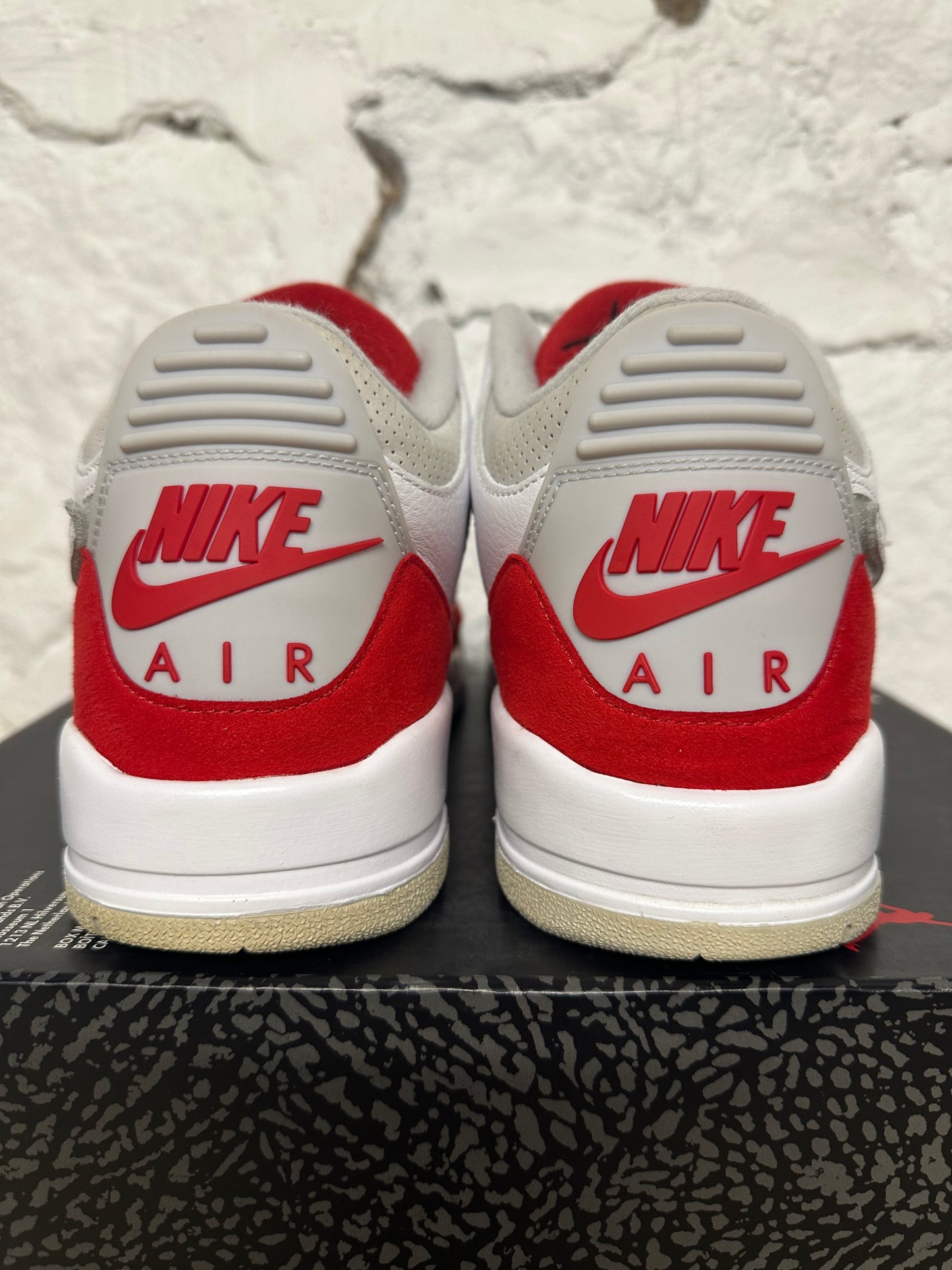 Air Jordan 3 Tinker White University Red Sz 11