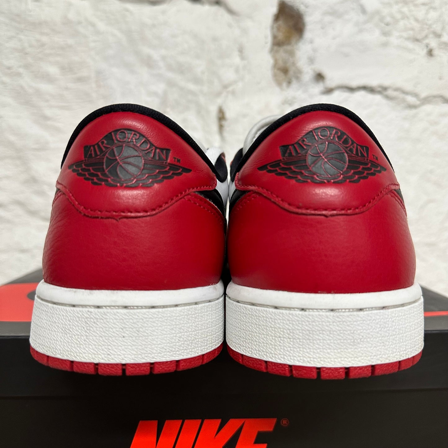 Air Jordan 1 Low Chicago Sz 9