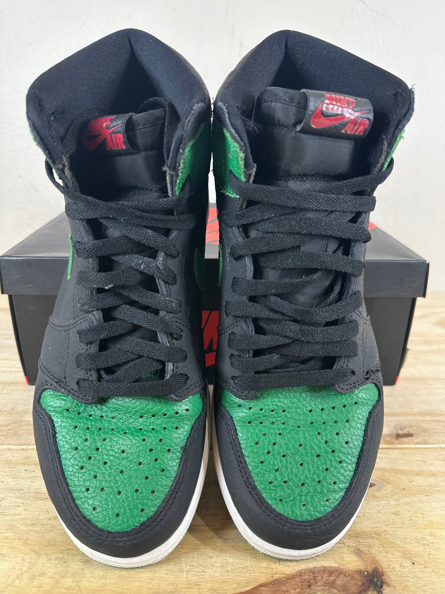 Air Jordan 1 High Pine Green Black Sz 8