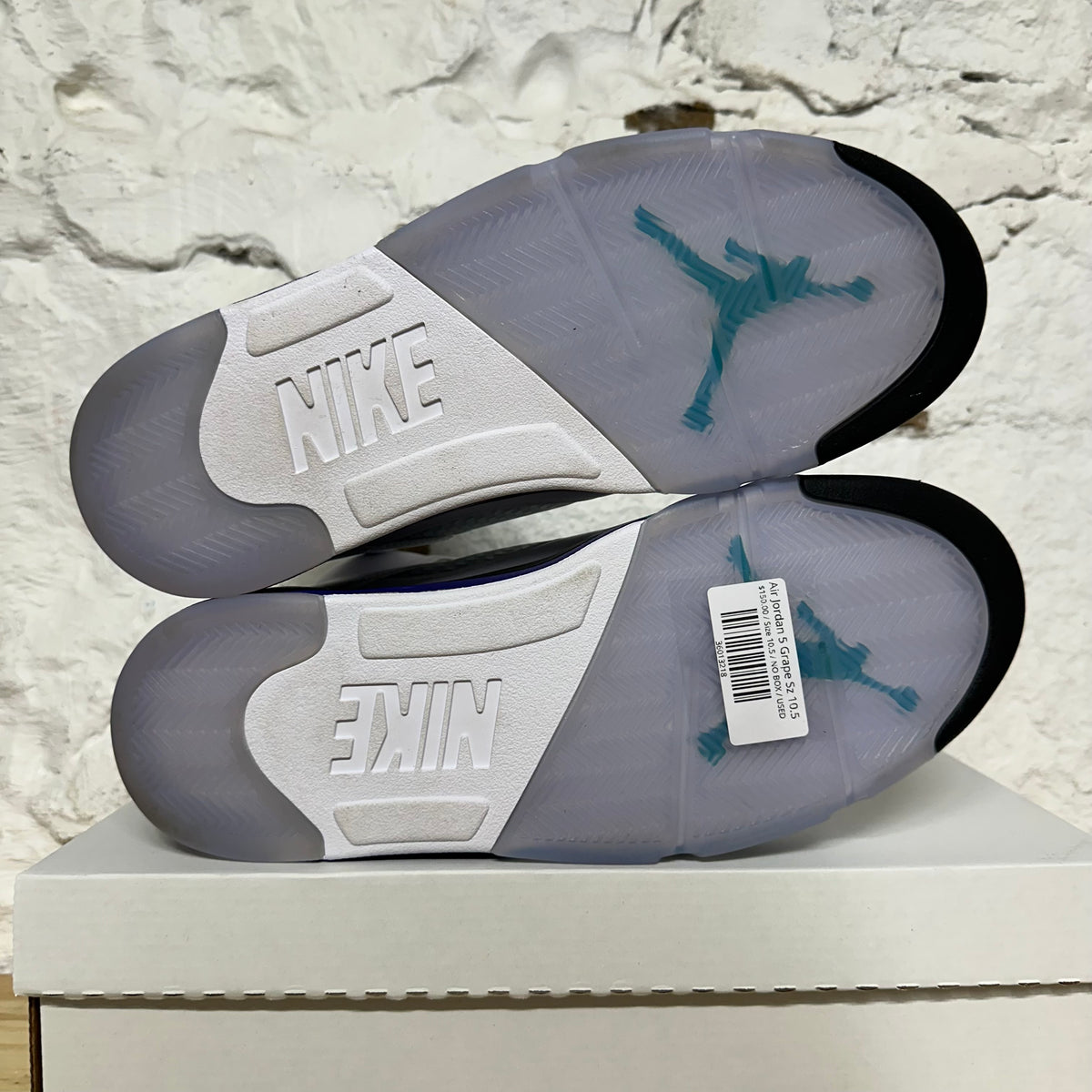 Air Jordan 5 Grape Sz 10.5