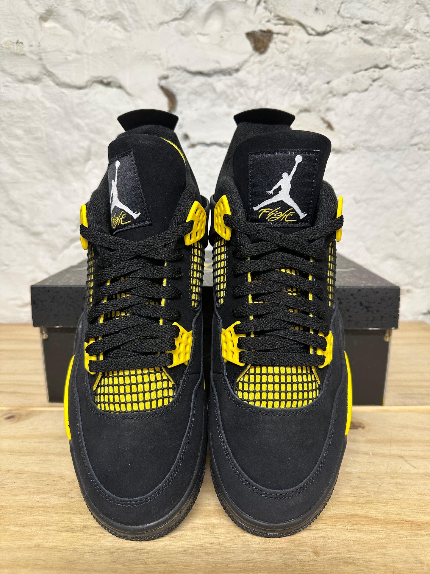 Air Jordan 4 Thunder Sz 10 DS