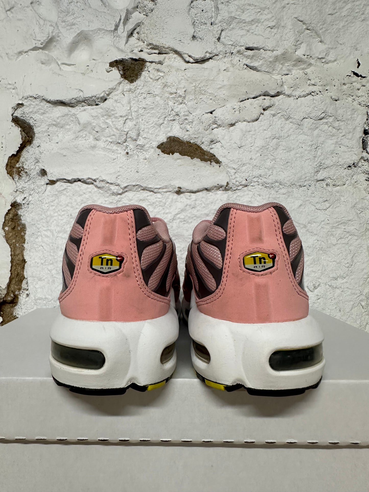 Nike Air Max Plus Pink Glaze Sz 6.5Y