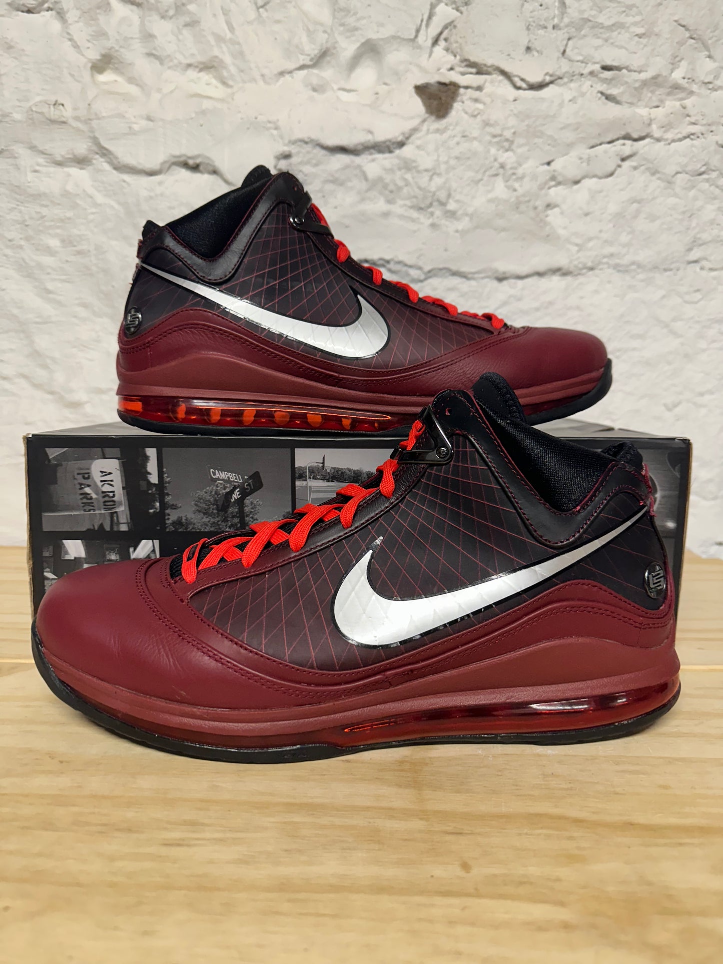 Nike LeBron 7 Christmas Sz 14