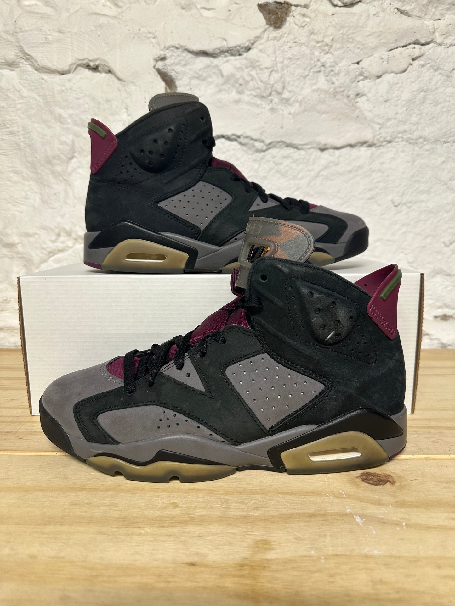 Air Jordan 6 Bordeaux Sz 7.5