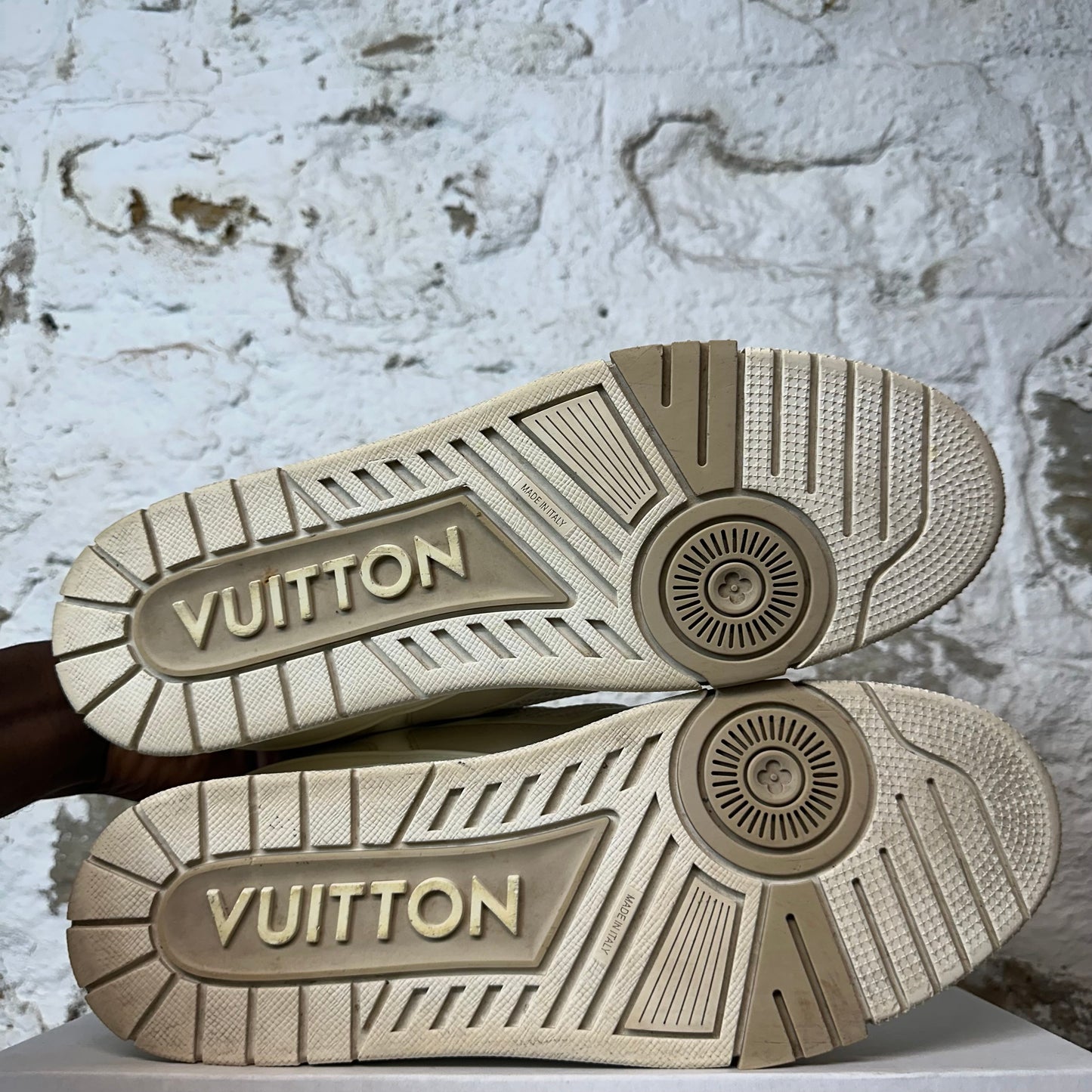 Louis Vuitton Cream White Skate Sneaker Sz 13.5 (12LV)