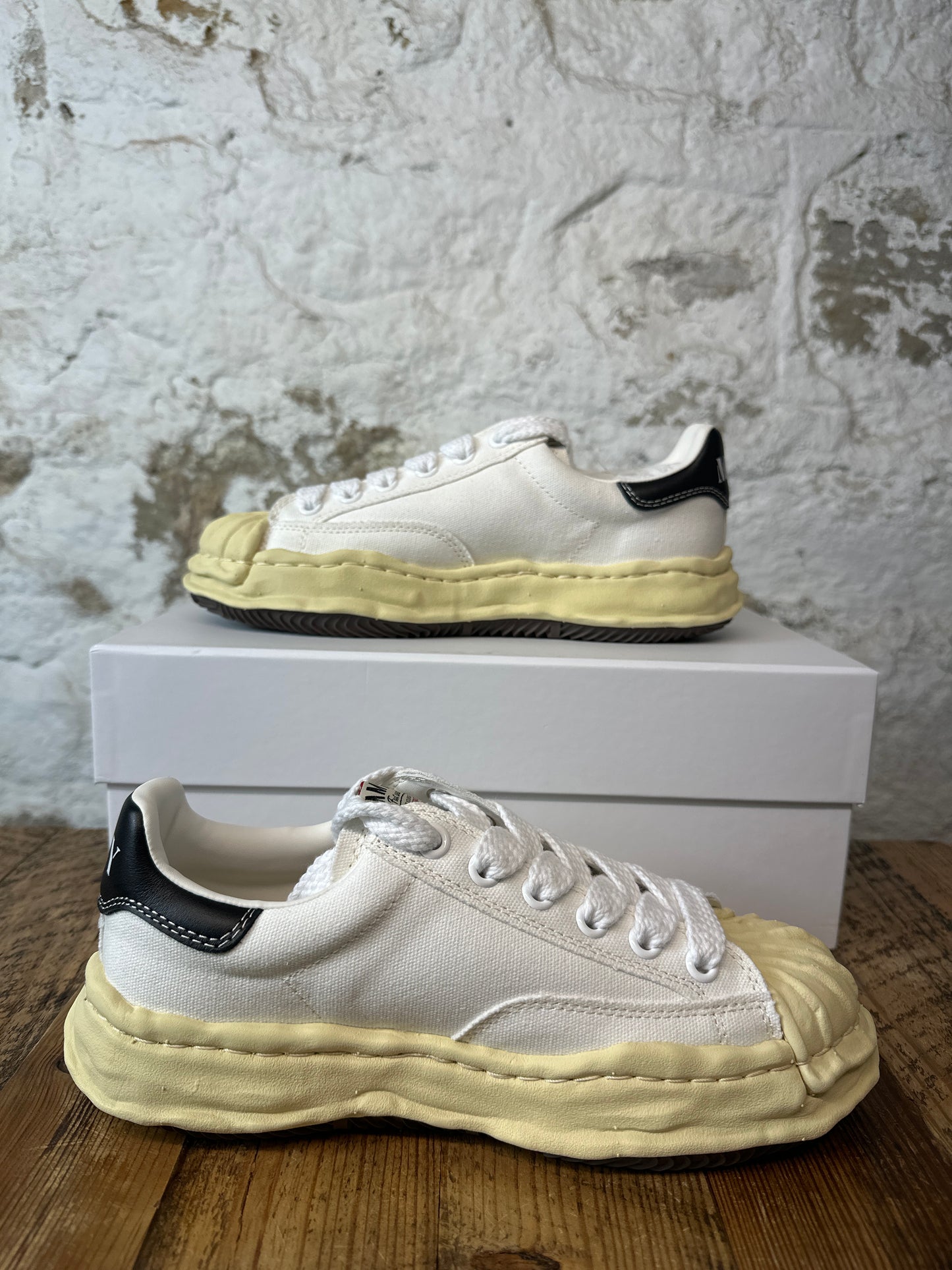 Maison Mihara Blakey Black Cream Sneaker Sz 7 (40) D$