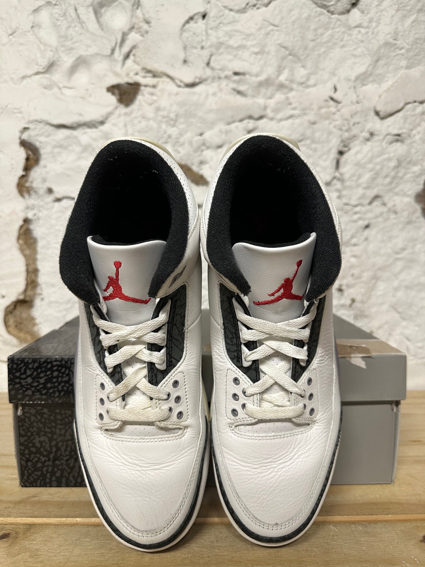 Air Jordan 3 Cement Grey Sz 10.5