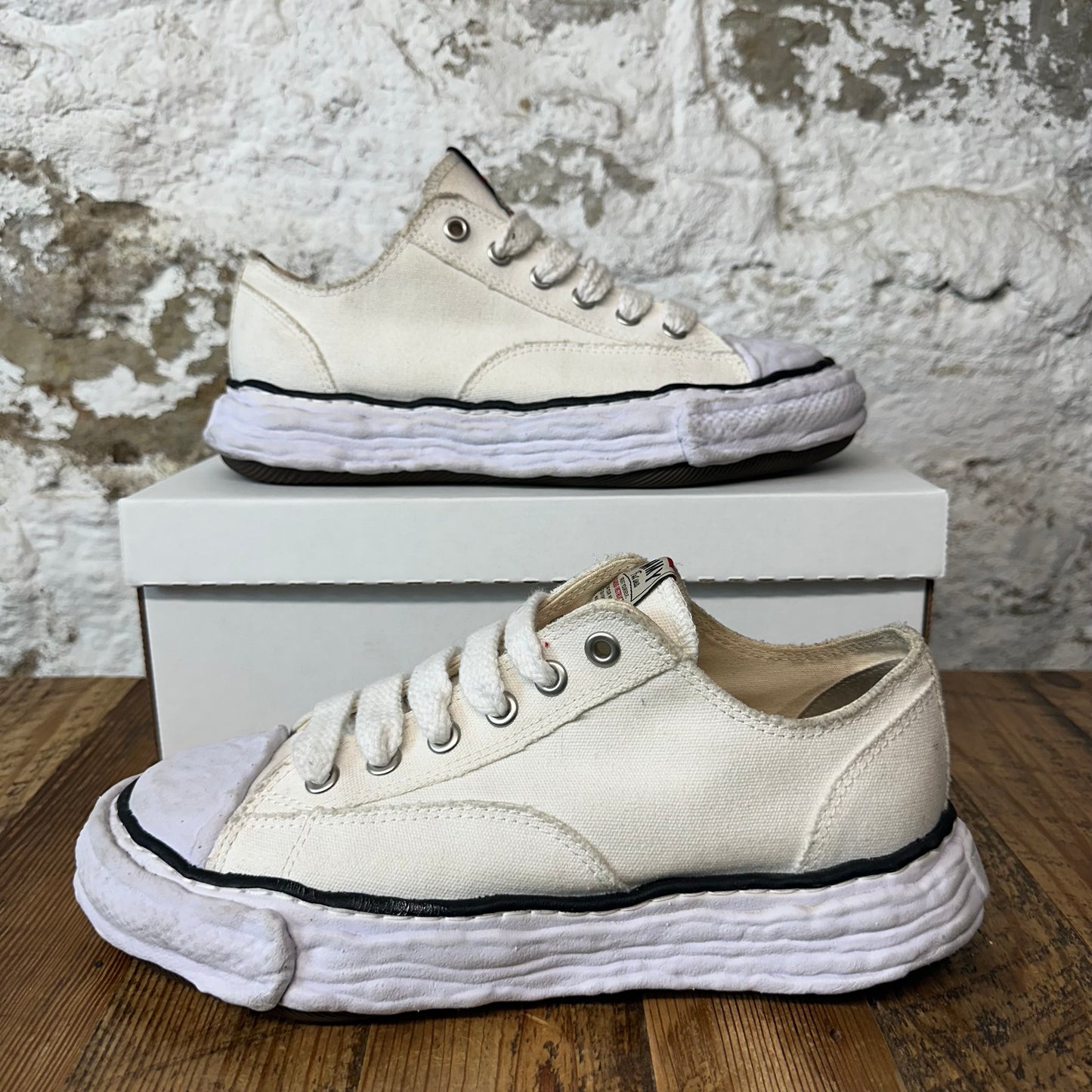 Maison Mihara Peterson 23 Cream White Sneaker Sz 9 (42) No Box