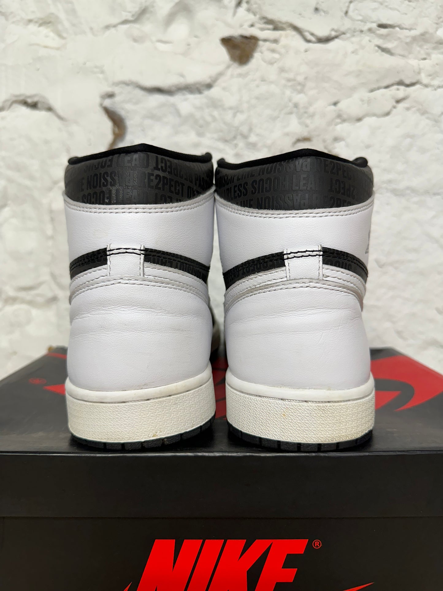 Air Jordan 1 High Re2pect Derek Jeter Sz 10.5