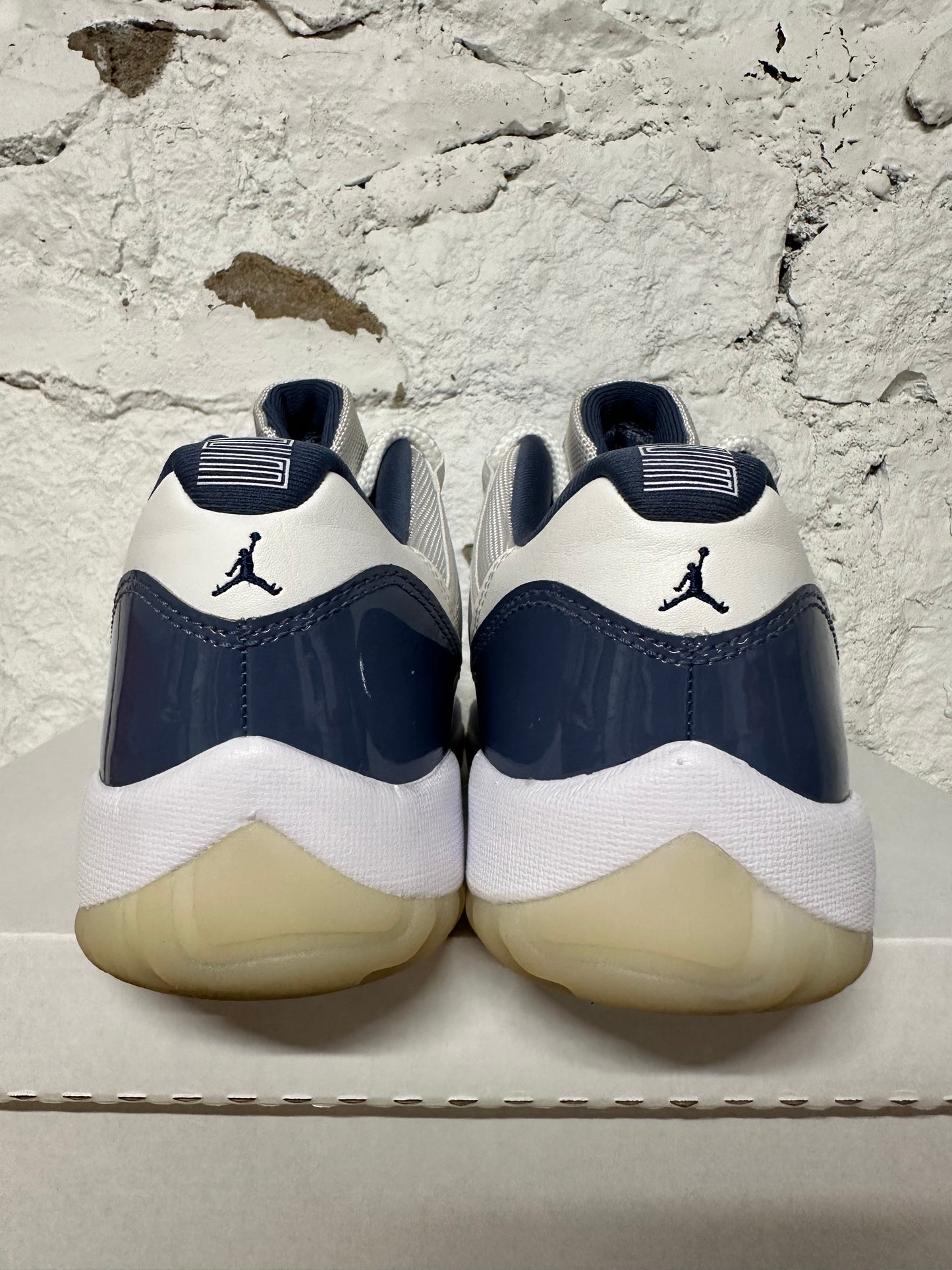 Air Jordan 11 Low Diffused Blue Sz 8.5