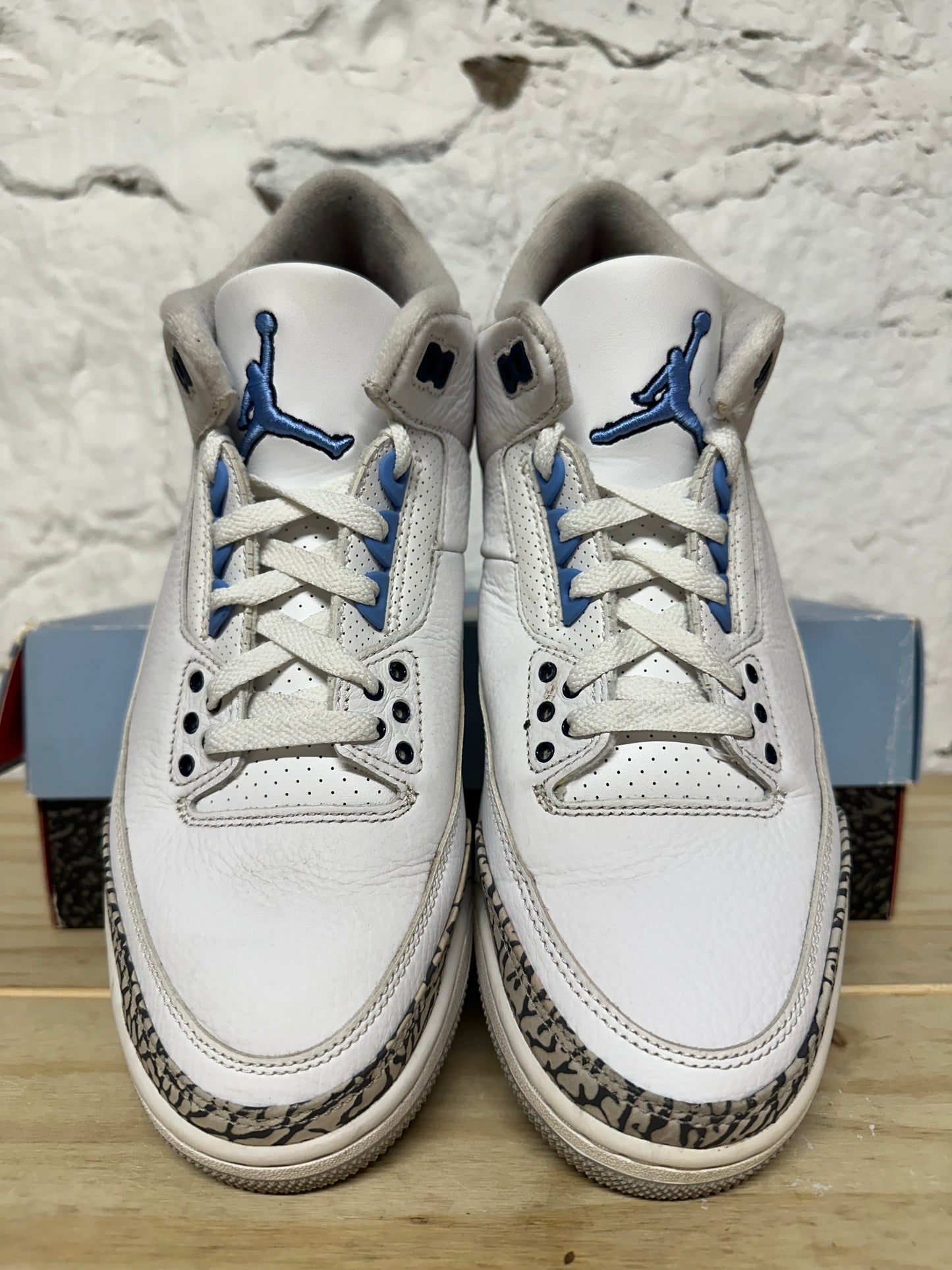 Air Jordan 3 UNC Sz 10