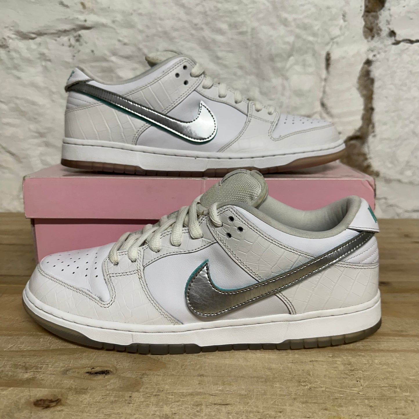 Nike SB Dunk Low Diamond Supply White Sz 11