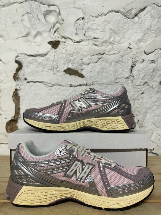 New Balance 1906R Rose Sugar Sz 11
