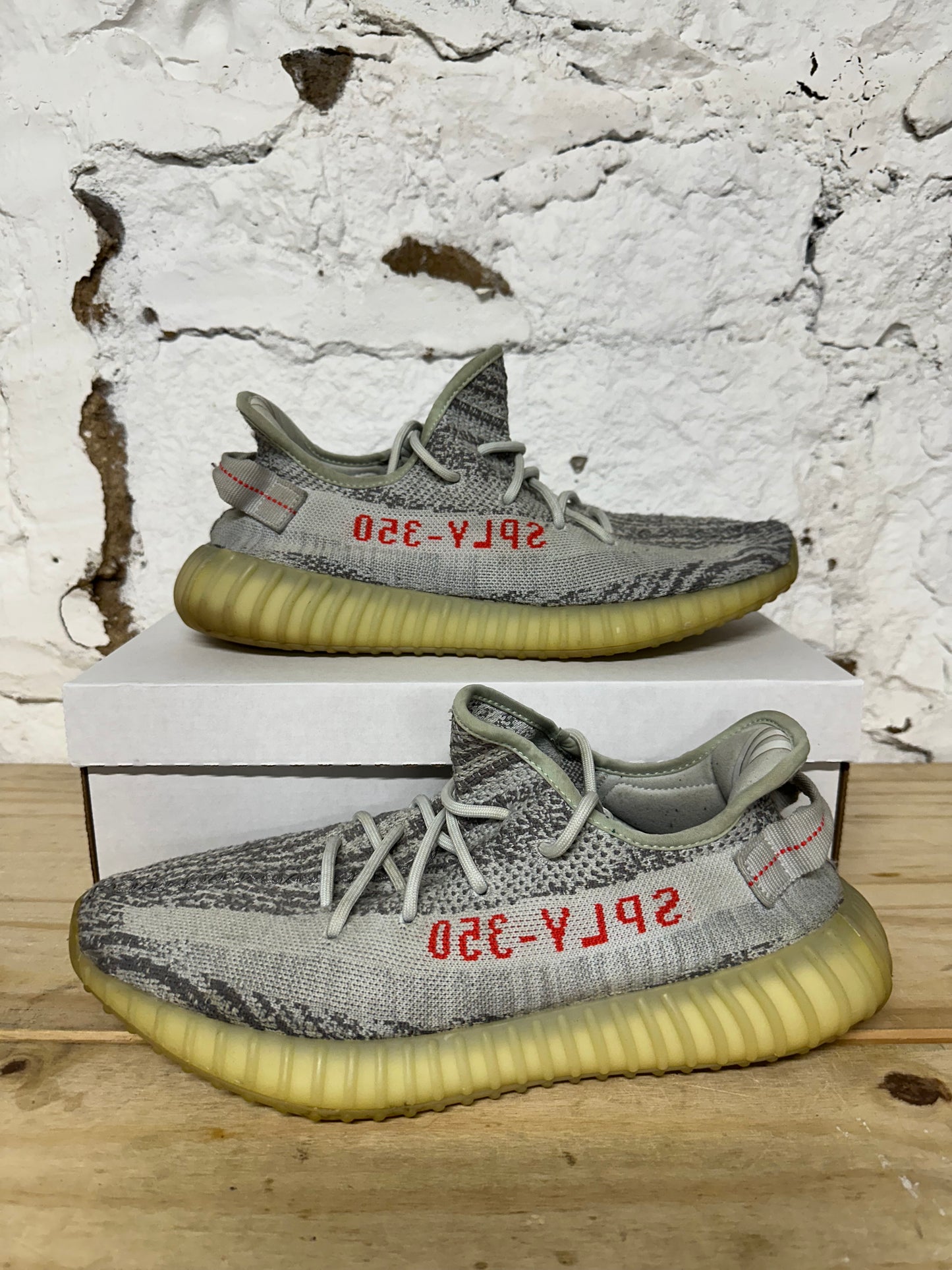 Yeezy 350 V2 Blue Tint Sz 12