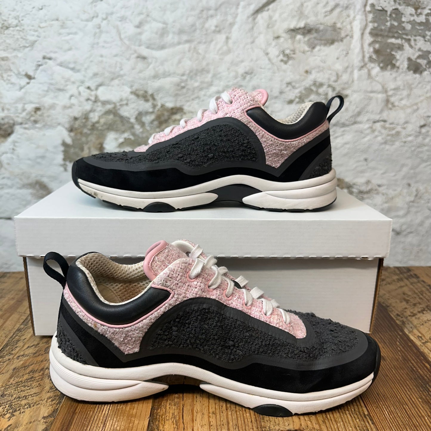 Chanel Pink Gray Tweed CC Trainer Sz 6.5 (39.5)