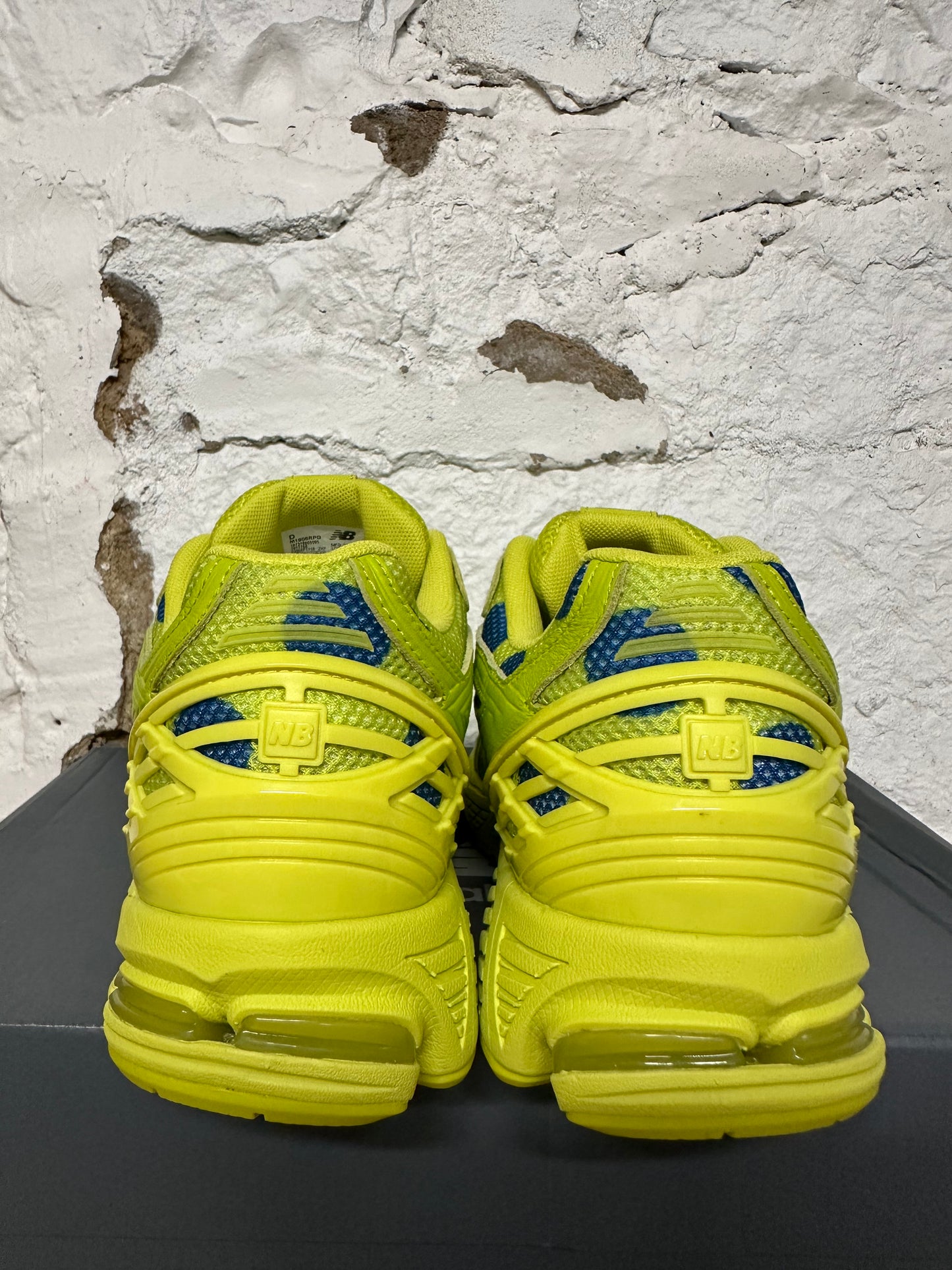 New Balance 1906R Polka Dot Tea Tree Sz 11 DS