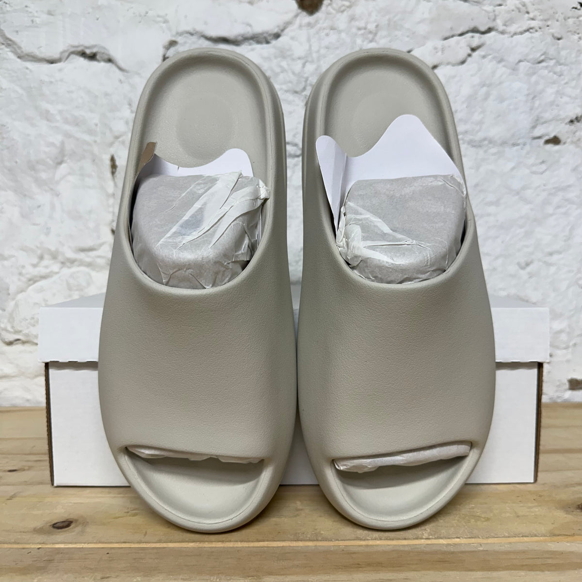 Yeezy Slide 01 Cream Sz 13 DS