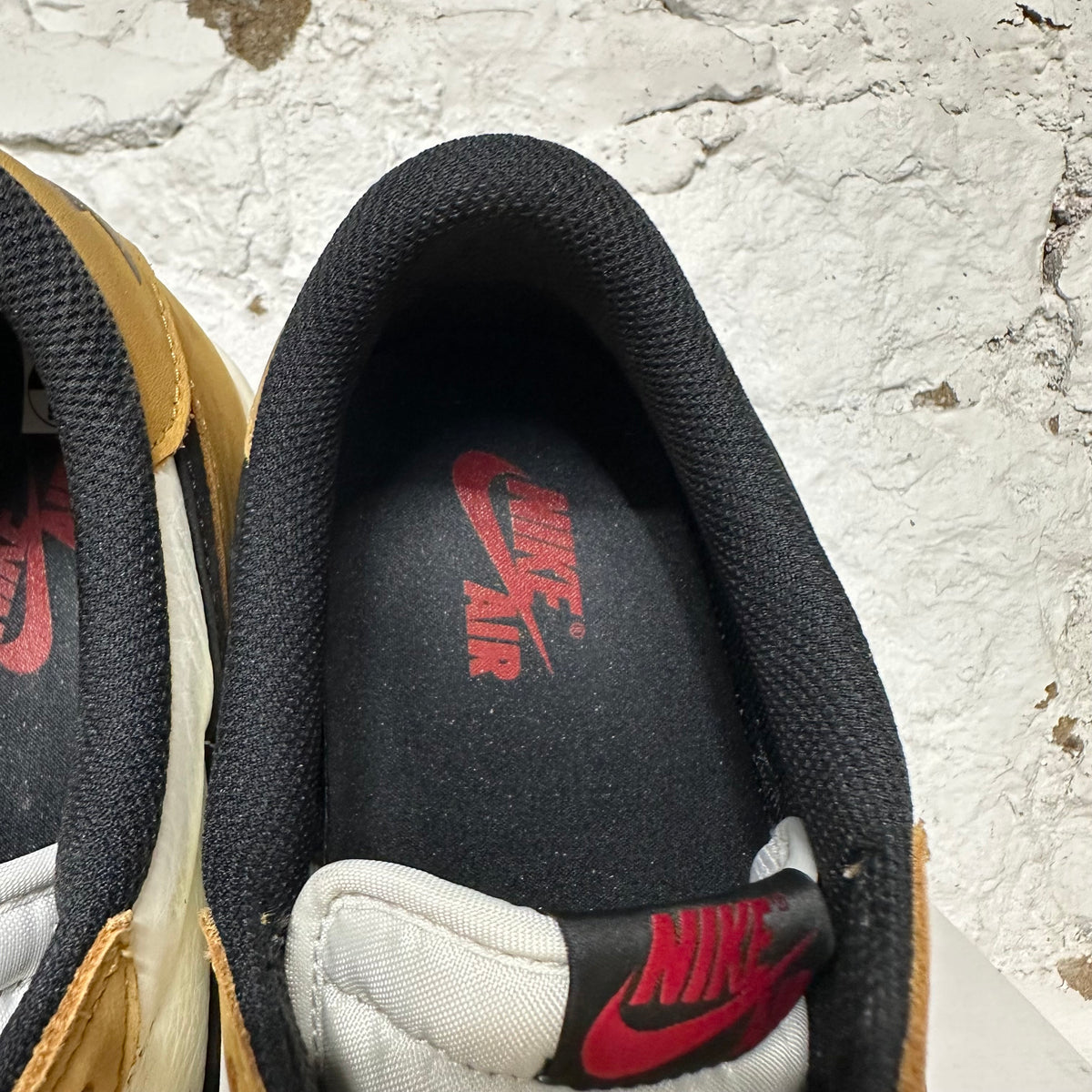 Air Jordan 1 Low Rookie of the Year Sz 13