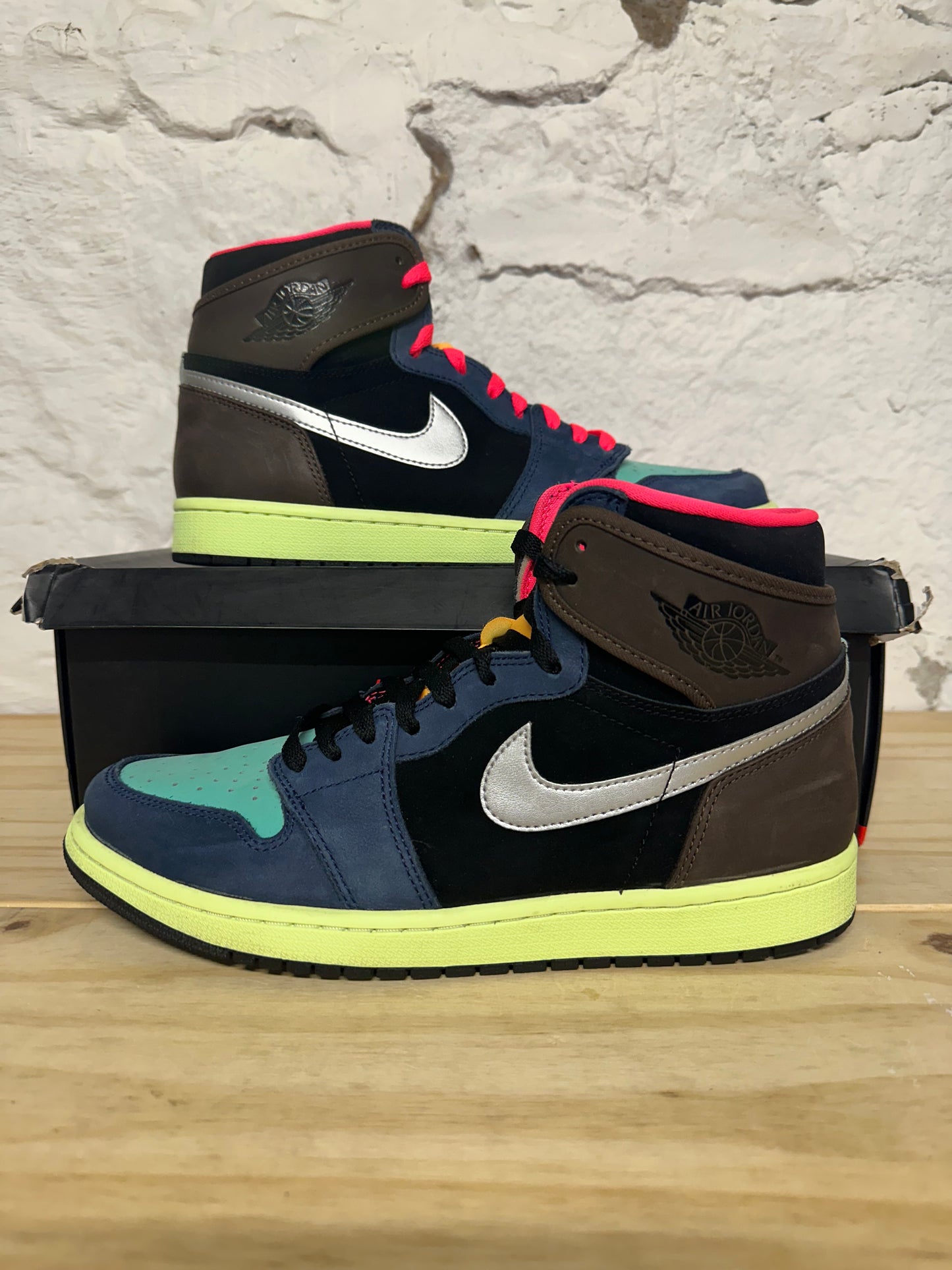 Air Jordan 1 High Tokyo Bio Hack Sz 10