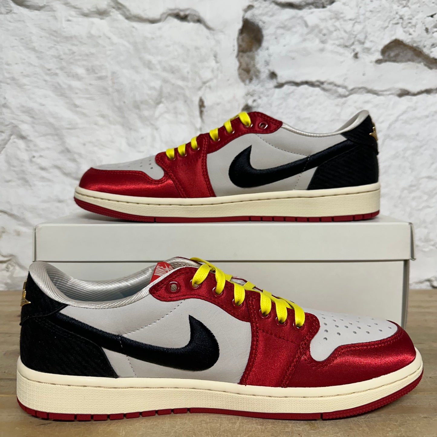 Air Jordan 1 Low Trophy Room Rookie Sz 9 DS
