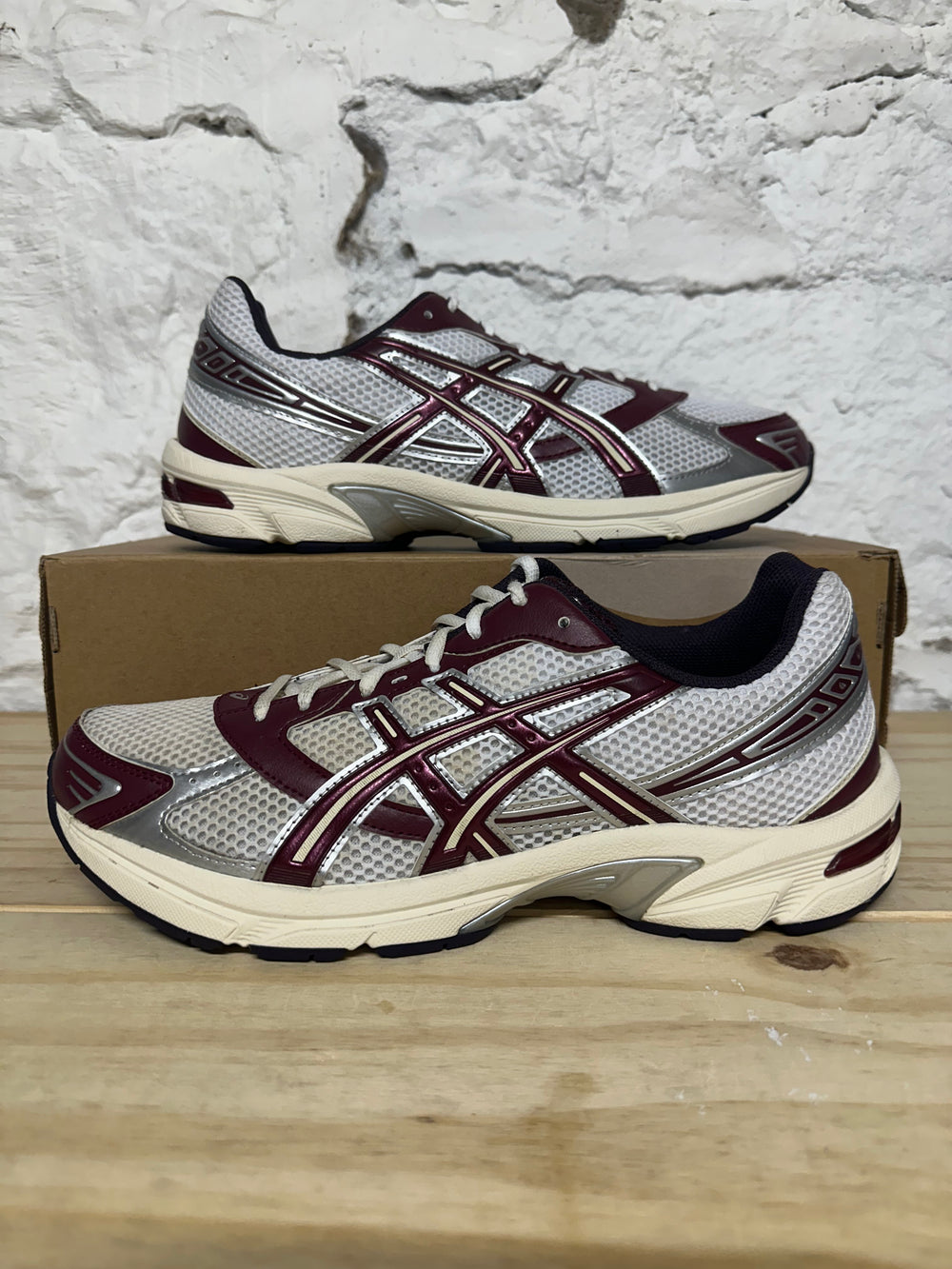 Asics Gel-1130 White Maroon Sz 11.5