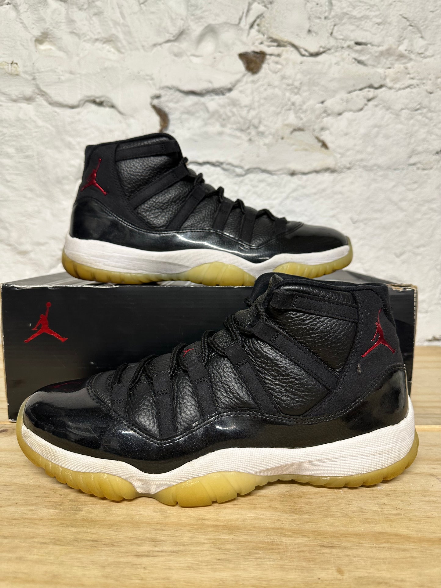 Air Jordan 11 72-10 Sz 10.5