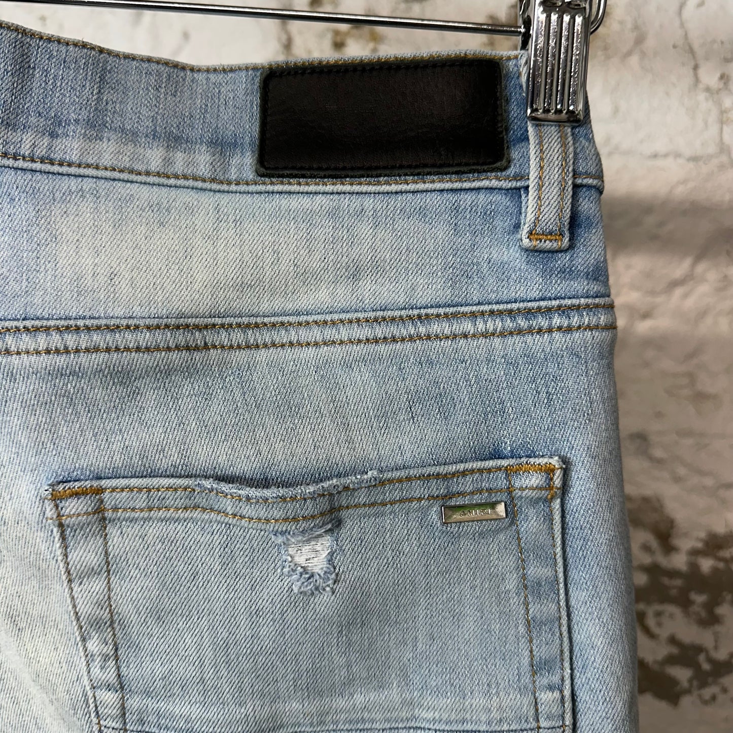 Amiri Knee Hole Blue AM Logo Blue Denim Jeans Sz 32