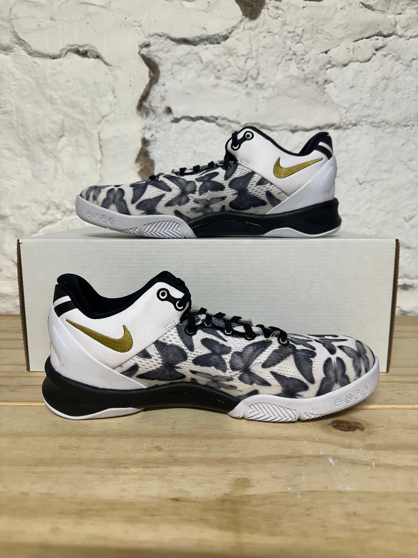 Nike Kobe 8 Protro Mambacita Sz 5.5Y