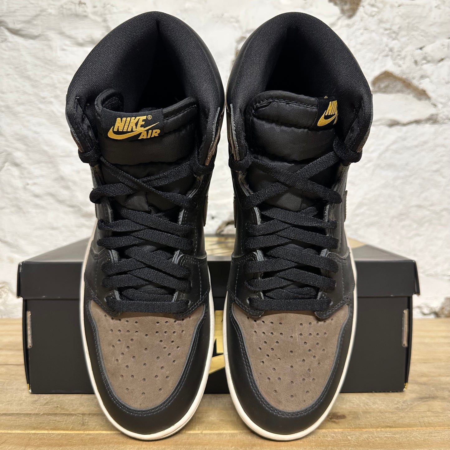 Air Jordan 1 High Palomino Sz 9.5