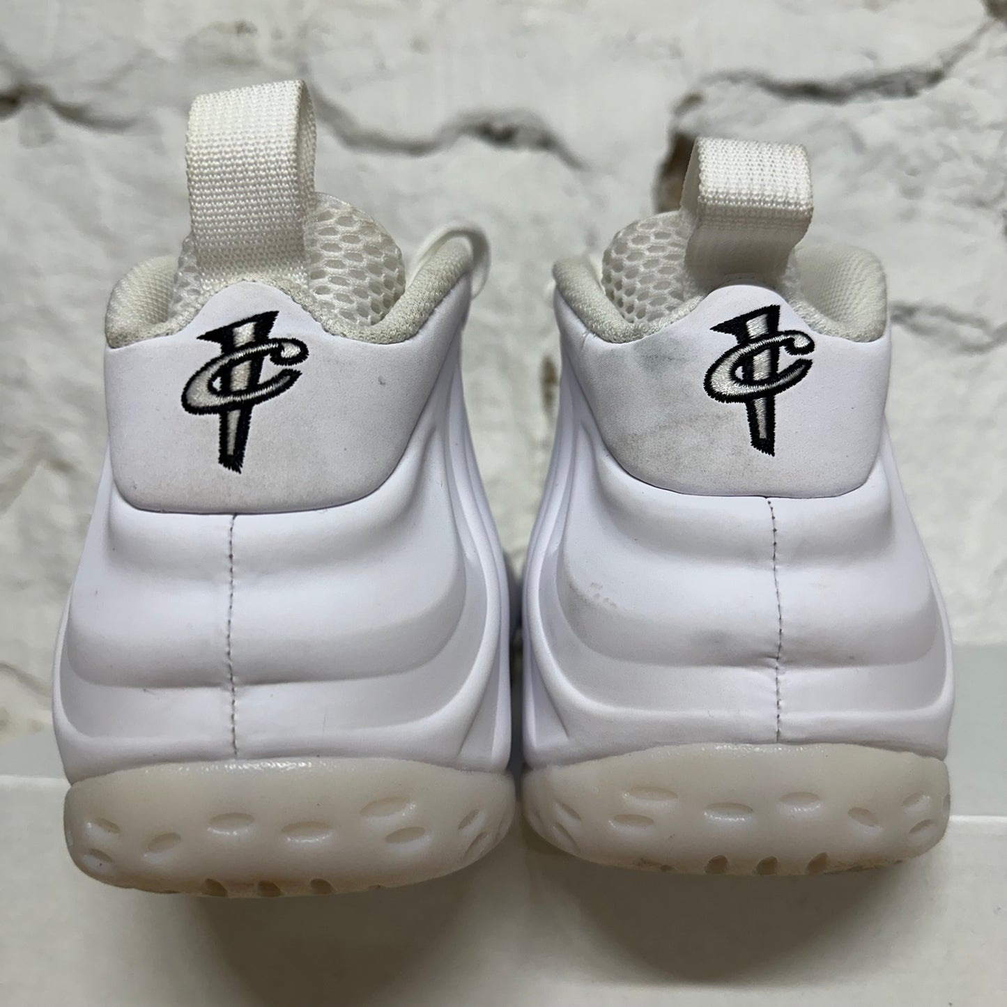 Nike Air Foamposite One Triple White Sz 10.5